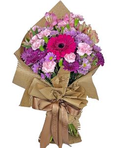 BUQUÊ MIX FLORES COR-DE-ROSA GRAÇA