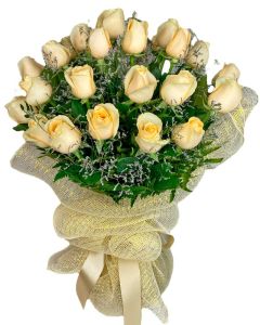 BUQUÊ 24 ROSAS CHÁ TAMASHA II